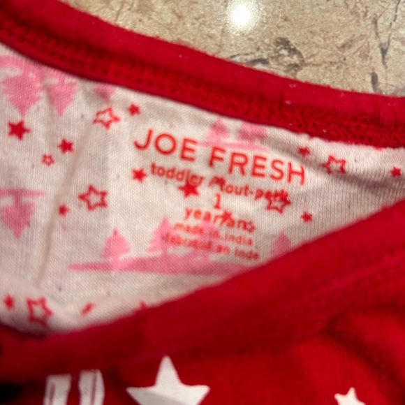 🎅5/$20 Shine bright northern lights red shirt - Picture 2 of 5